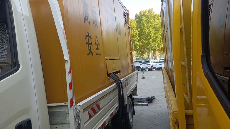 港北如何判断柴油发电机组和UPS电源的切换时间是否符合要求？